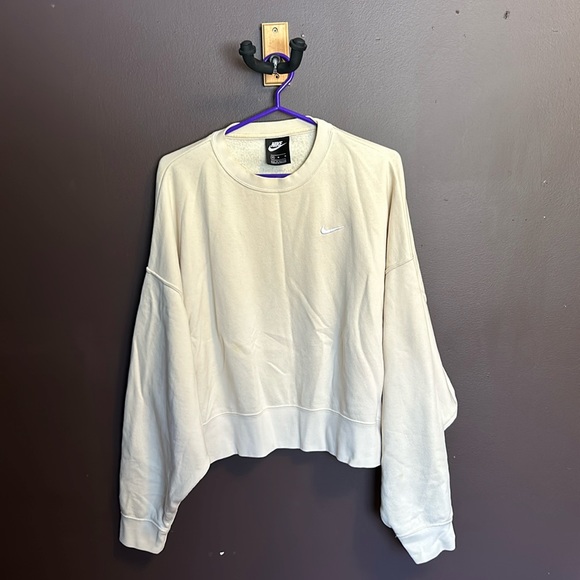 Creme Nike crew neck - Picture 1 of 4